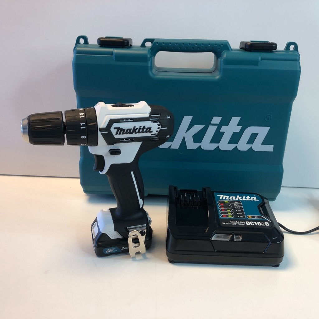 Makita HP333DSAW Klopboorschroefmachine + Oplader | Zeer Net, Makita, Zo goed als nieuw, Support@makita.com, Makita Corporation, 3-11-8, Sumiyoshi-cho, 
Anjo, Aichi 446-8502
Japan