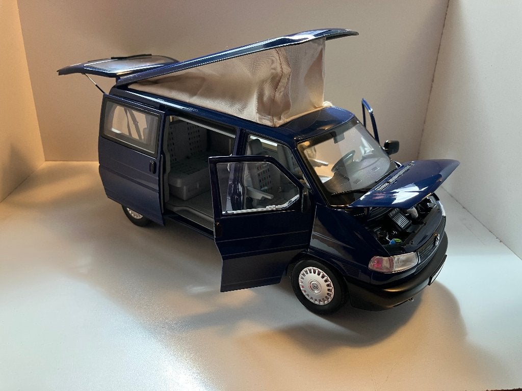 Volkswagen T4 Caravelle Westfalia Camper bj 2000 1/18 Schuco, Ophalen of Verzenden, Nieuw, Auto, Overige merken