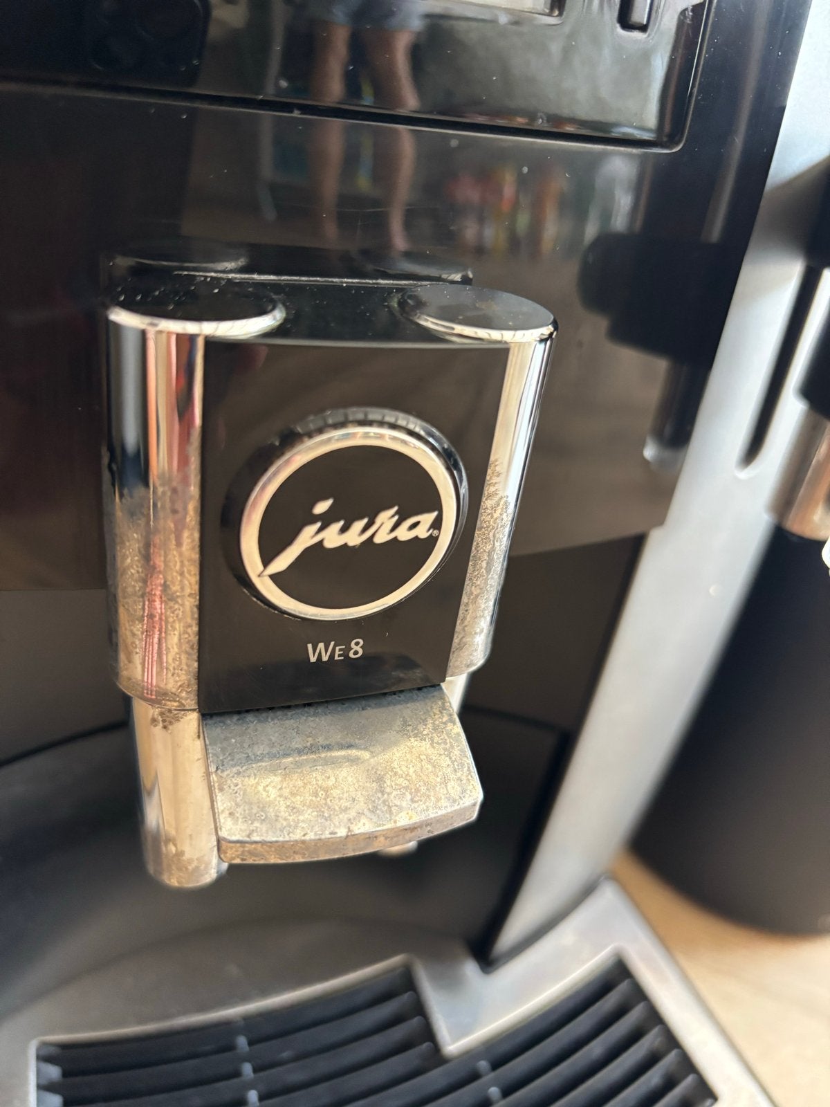 Jura WE8 Koffiemachine met Cool Control Melkkoeler, Witgoed en Apparatuur, Koffiezetapparaten, Gebruikt, Koffiebonen, Koffiemachine
