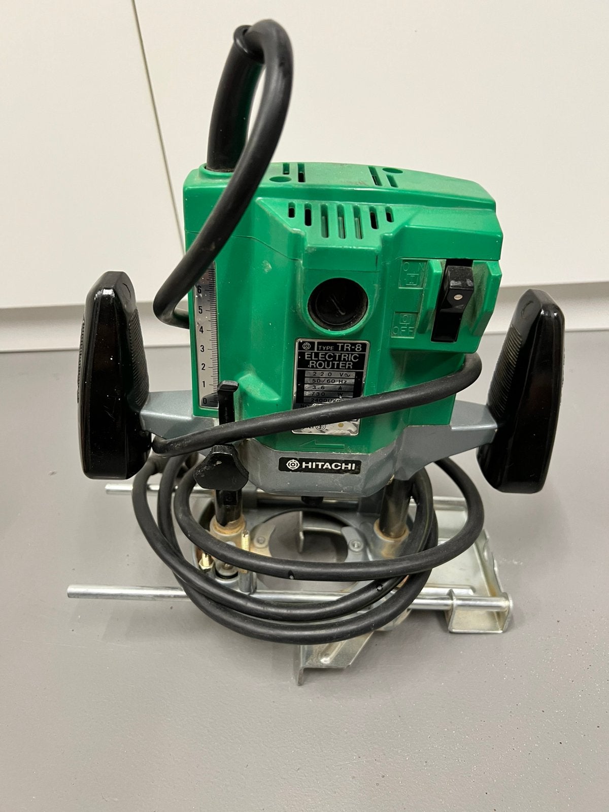 Hitachi TR-8 bovenfrees, Doe-het-zelf en Verbouw, Gereedschap | Freesmachines, Ophalen, Gebruikt, Elektrisch, Bovenfrees