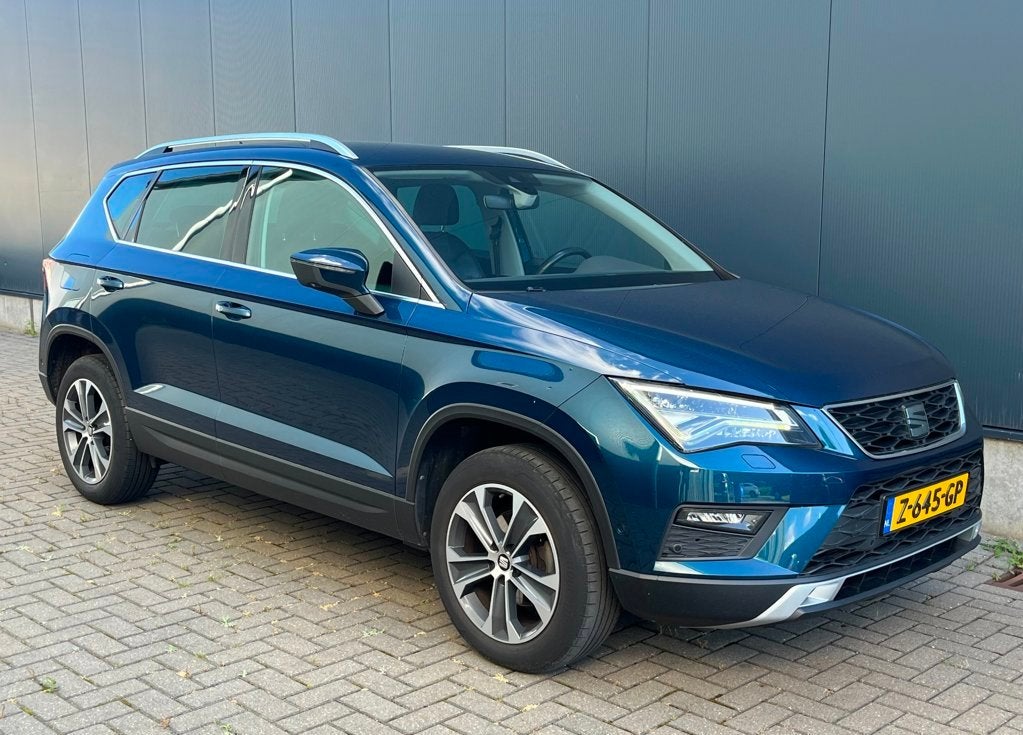 Seat ATECA 1.5 TSI Business elc.trekhaak elc.kofferklep, 4 cilinders, Blauw, Ateca, Leder