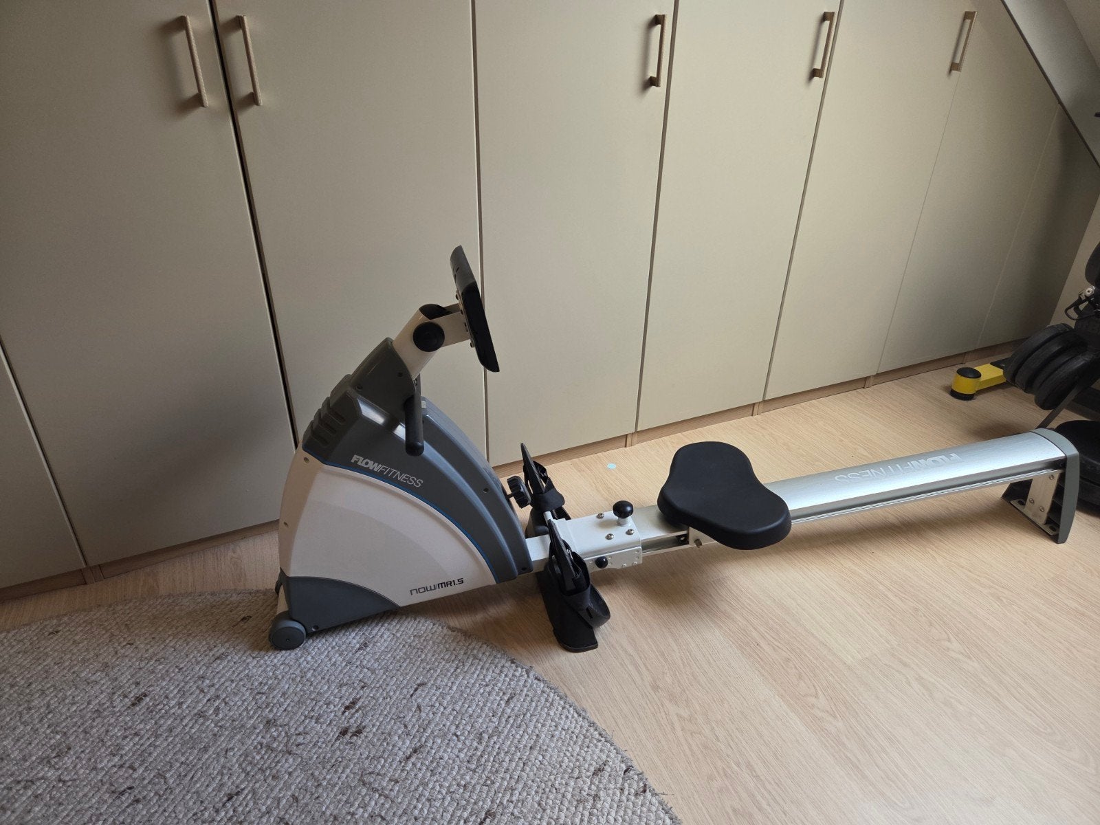 Flow Fitness Roeitrainer NOW MR1.5, Ophalen, Benen, Zo goed als nieuw, Metaal