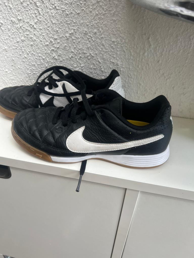 gymschoenen, Kinderen en Baby's, Kinderkleding | Schoenen en Sokken, Jongen of Meisje, Schoenen, Ophalen of Verzenden, Zo goed als nieuw