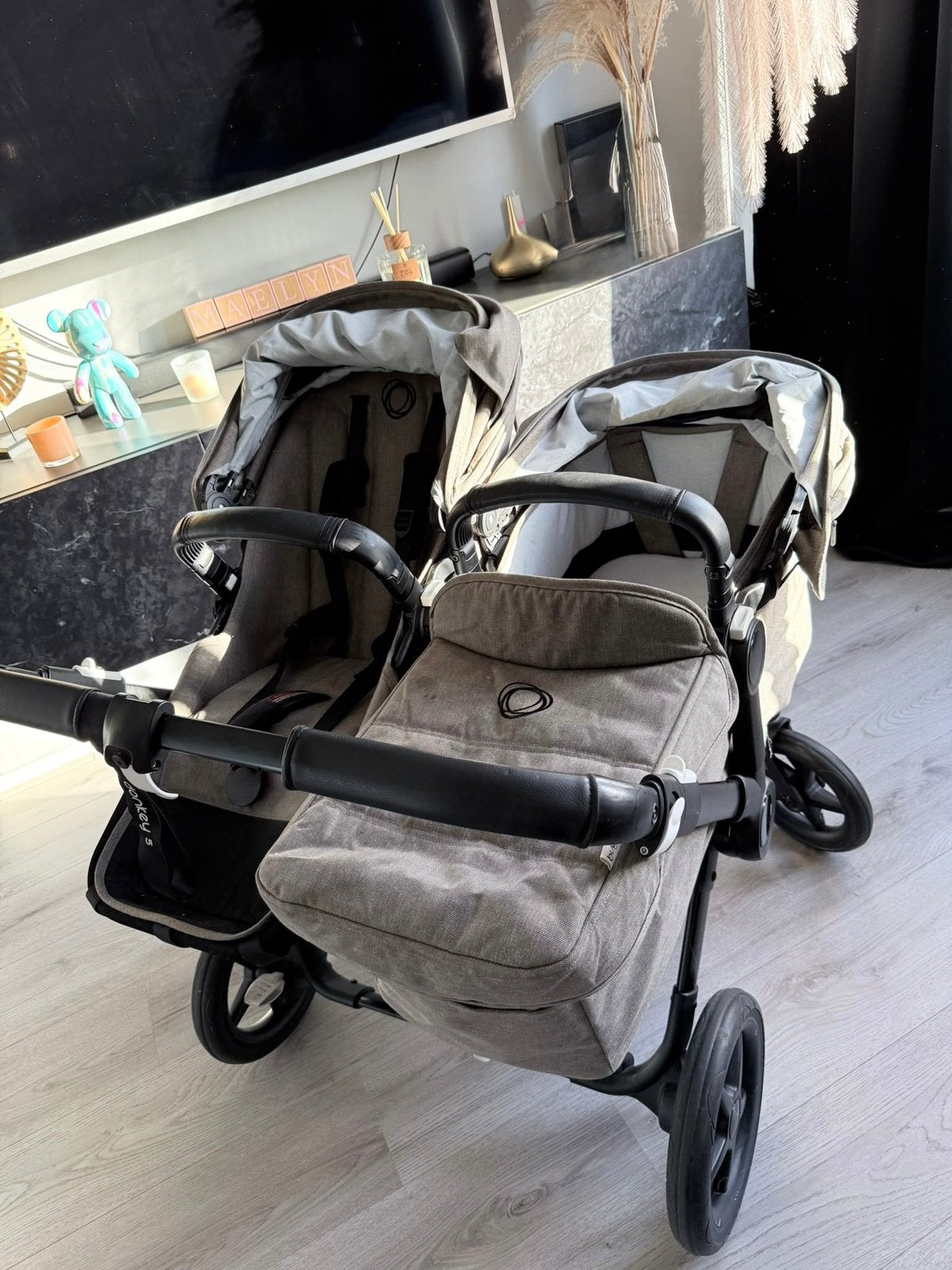 Bugaboo donkey 5 grijs ophalen in almere