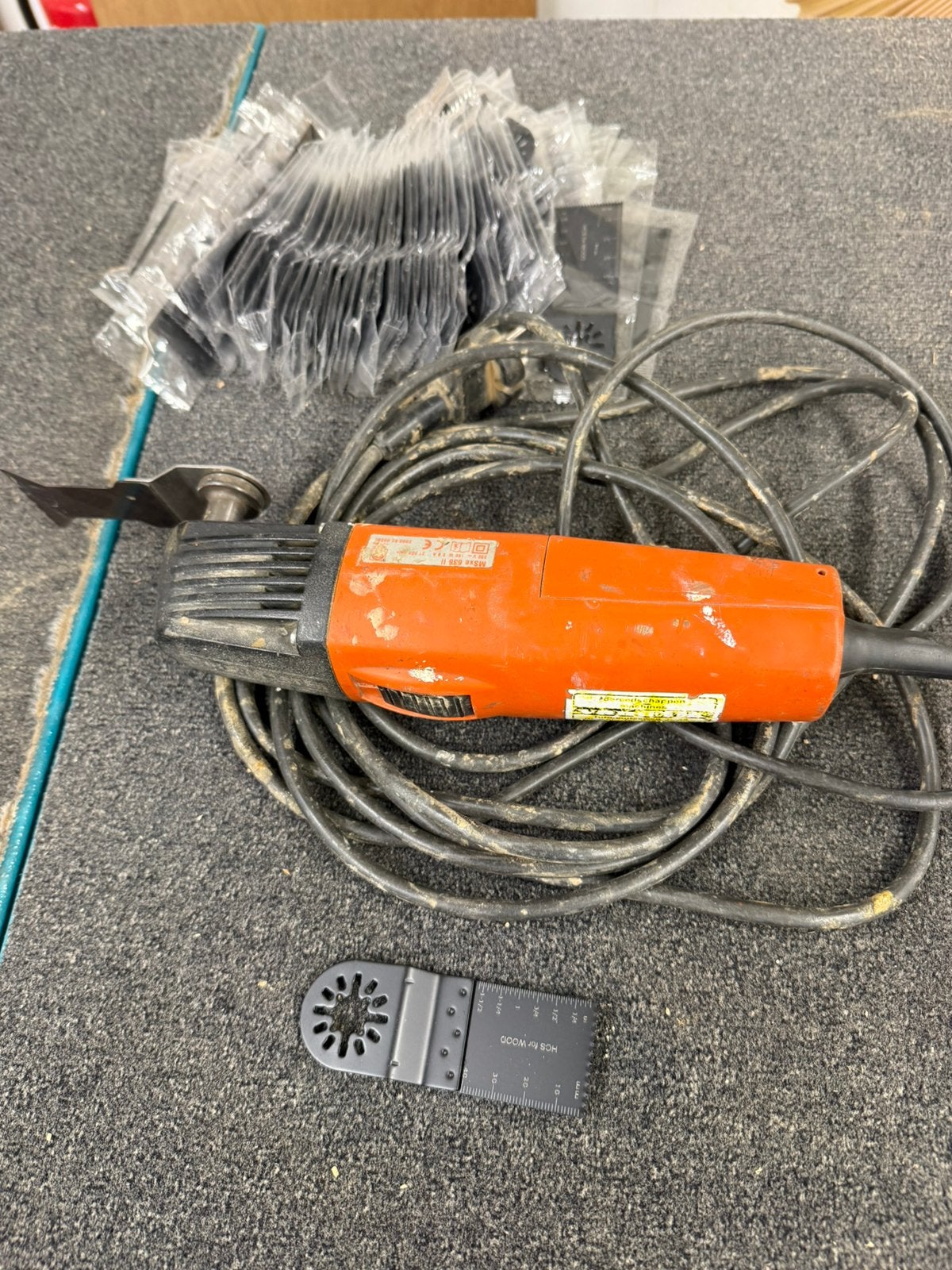 Multitool van multinaster met 55 jieuwe zaagjes, Ophalen, Gebruikt