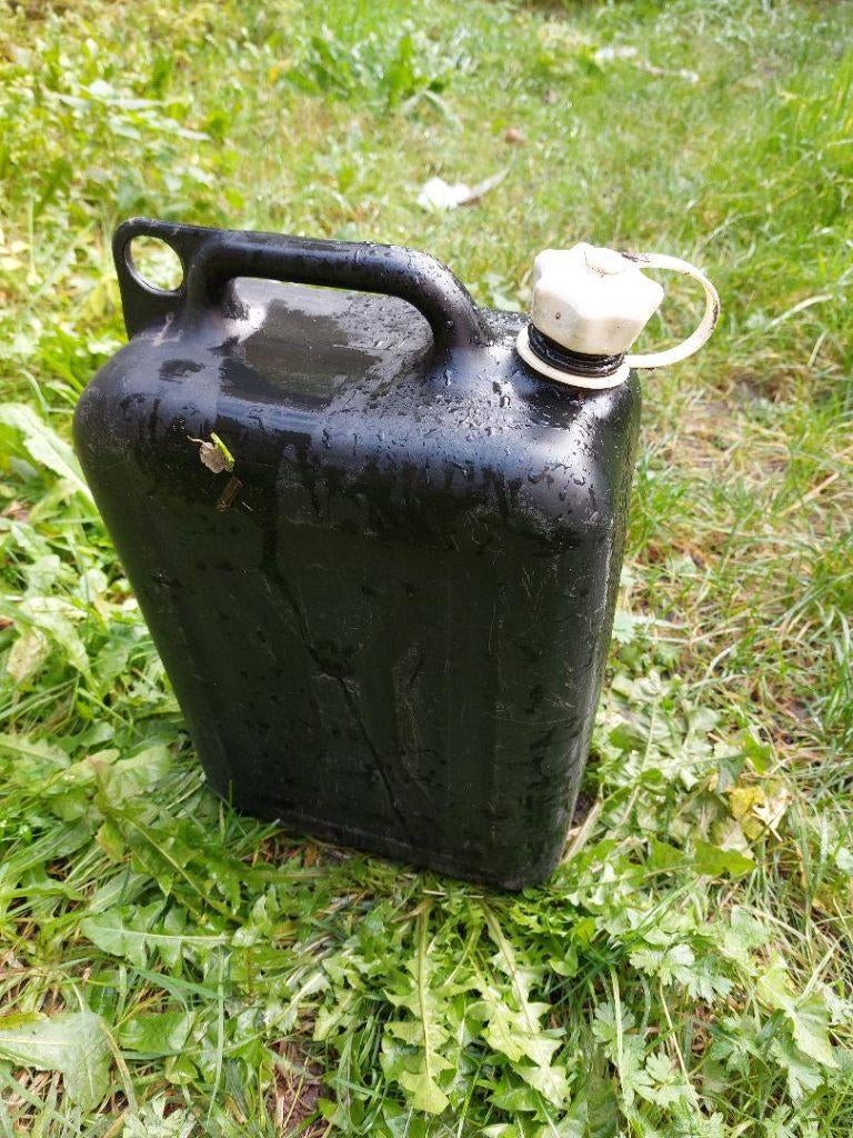 7 jerrycans te koop, Ophalen of Verzenden, Gebruikt