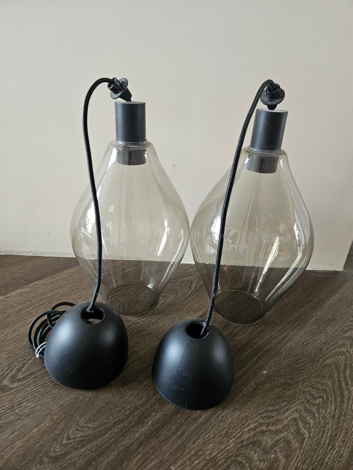 Set van 2 glazen hanglampen - Modern design, Huis en Inrichting, Lampen | Hanglampen, Ophalen, Overige fittingen, Zo goed als nieuw