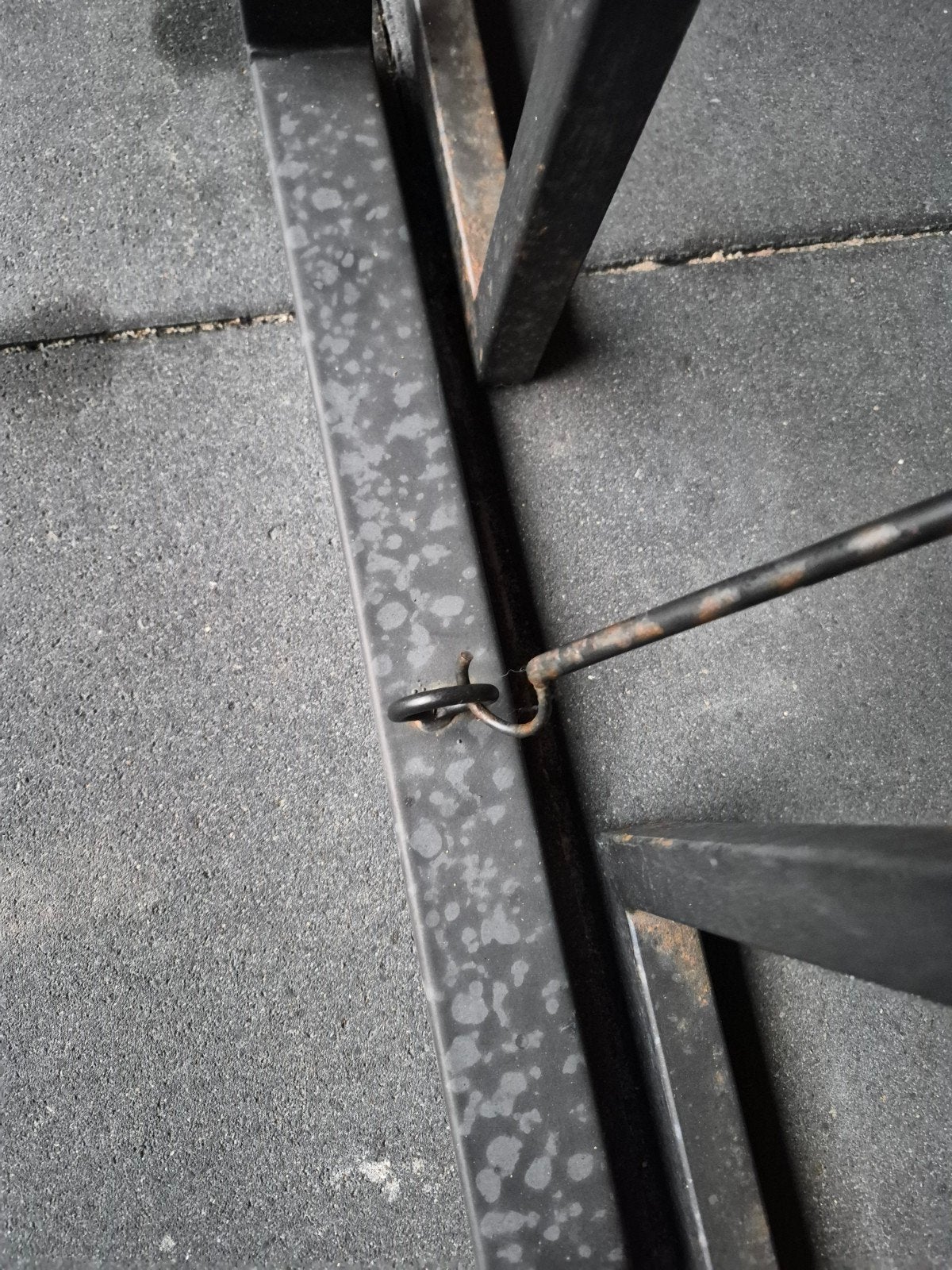 Bartafel en 4 barkrukken, Ophalen, Gebruikt, 90 cm of meer, Metaal