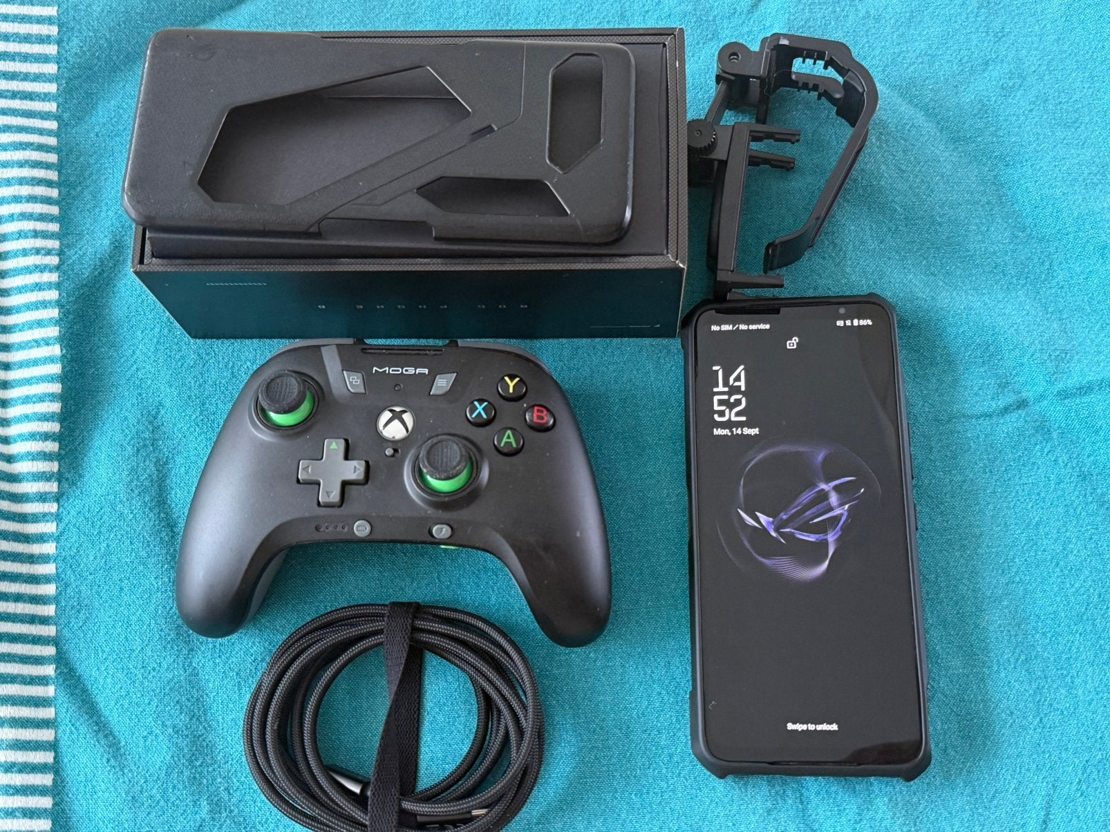 ASUS ROG Phone 7 12GB/512GB + MOGA Controller, Ophalen of Verzenden, Zo goed als nieuw