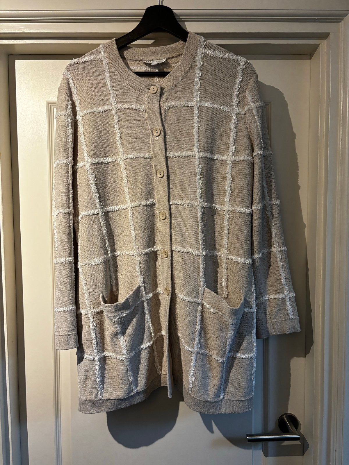 > Attitude vest met ruit, maat 46, Kleding | Dames, Ophalen of Verzenden, Zo goed als nieuw, Maat 46/48 (XL) of groter, Beige