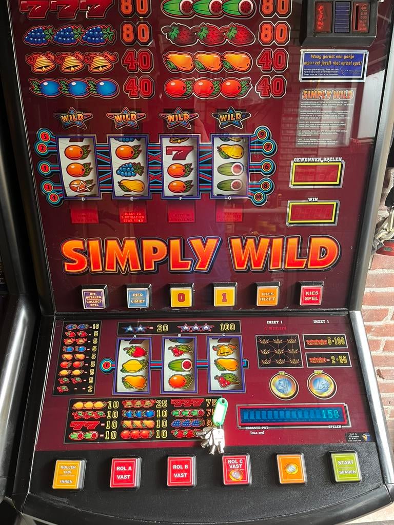Simplywild gokkast fruitautomaat, Verzamelen, Automaten | Gokkasten en Fruitautomaten, Euro, Ophalen, Zo goed als nieuw, Met sleutels