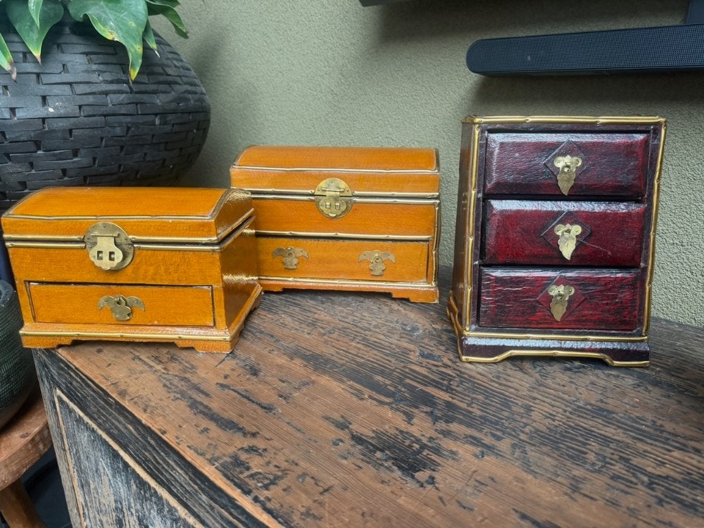 Luxe Vintage Chinese Kistjes (Hout bekleed met Leer) chinees, Hout, 20 cm, Handgemaakt, Doos