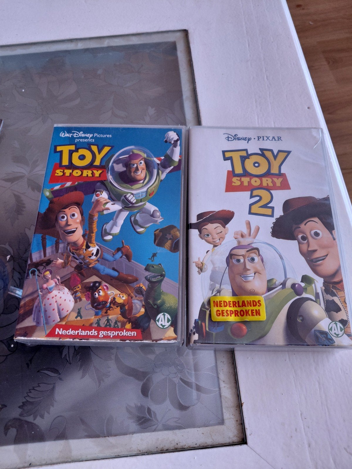 Disney Pixar Toy Story 1 en 2 op videoband., Cd's en Dvd's, VHS | Kinderen en Jeugd, Gebruikt, Alle leeftijden, Kinderprogramma of -film