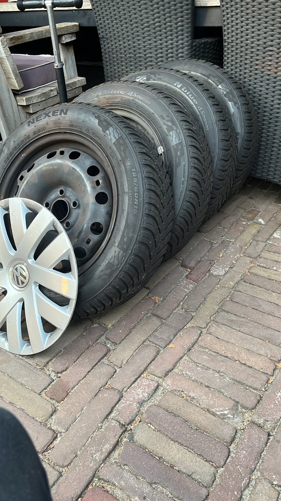 Nexen All Season banden 185/60 R15 -  incl VW wieldop, Ophalen, Gebruikt, 15 inch, 185 mm