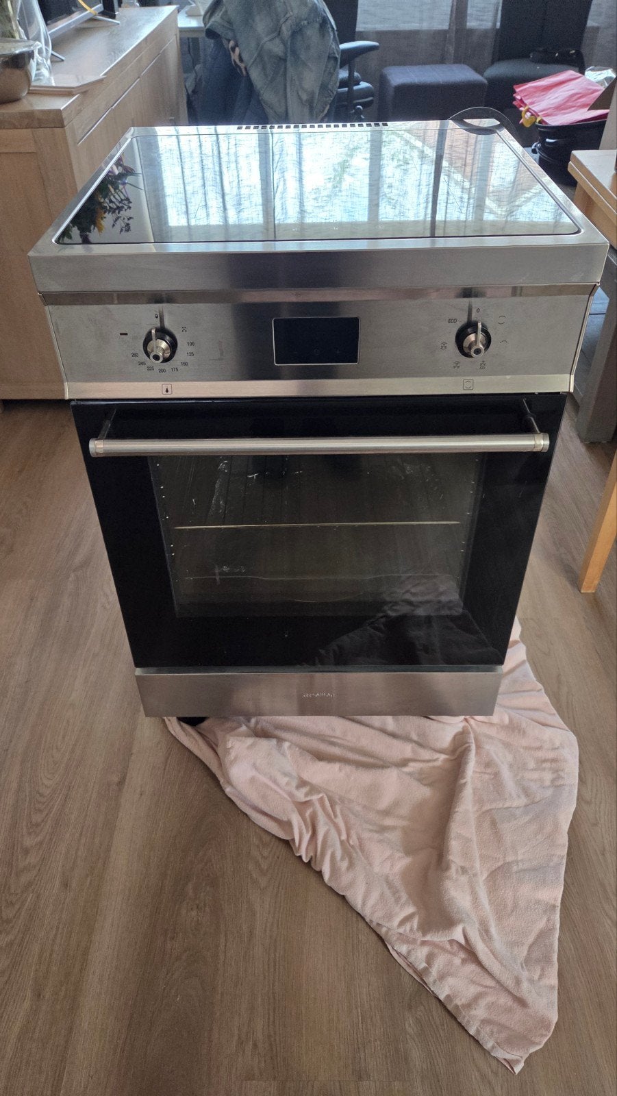 Smeg Fornuis met Inductiekookplaat en Oven, Ophalen, Gebruikt, Hete lucht, 60 cm of meer