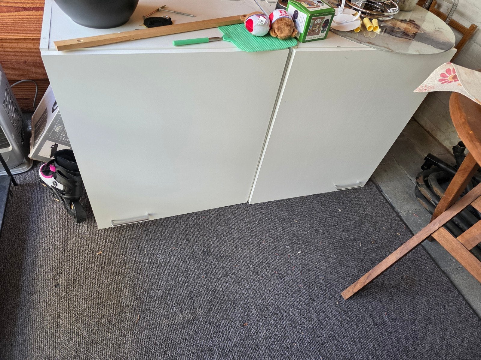 Witte kasten met planken en rails, Ophalen, Gebruikt