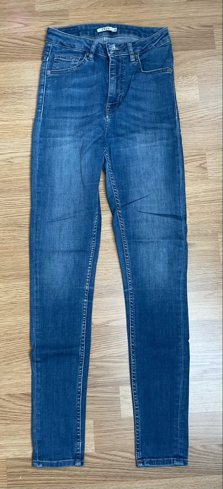 Yezz skinny jeans maat 26 lengte 30, Kleding | Dames, Ophalen of Verzenden, Gedragen, Blauw, W27 (confectie 34) of kleiner