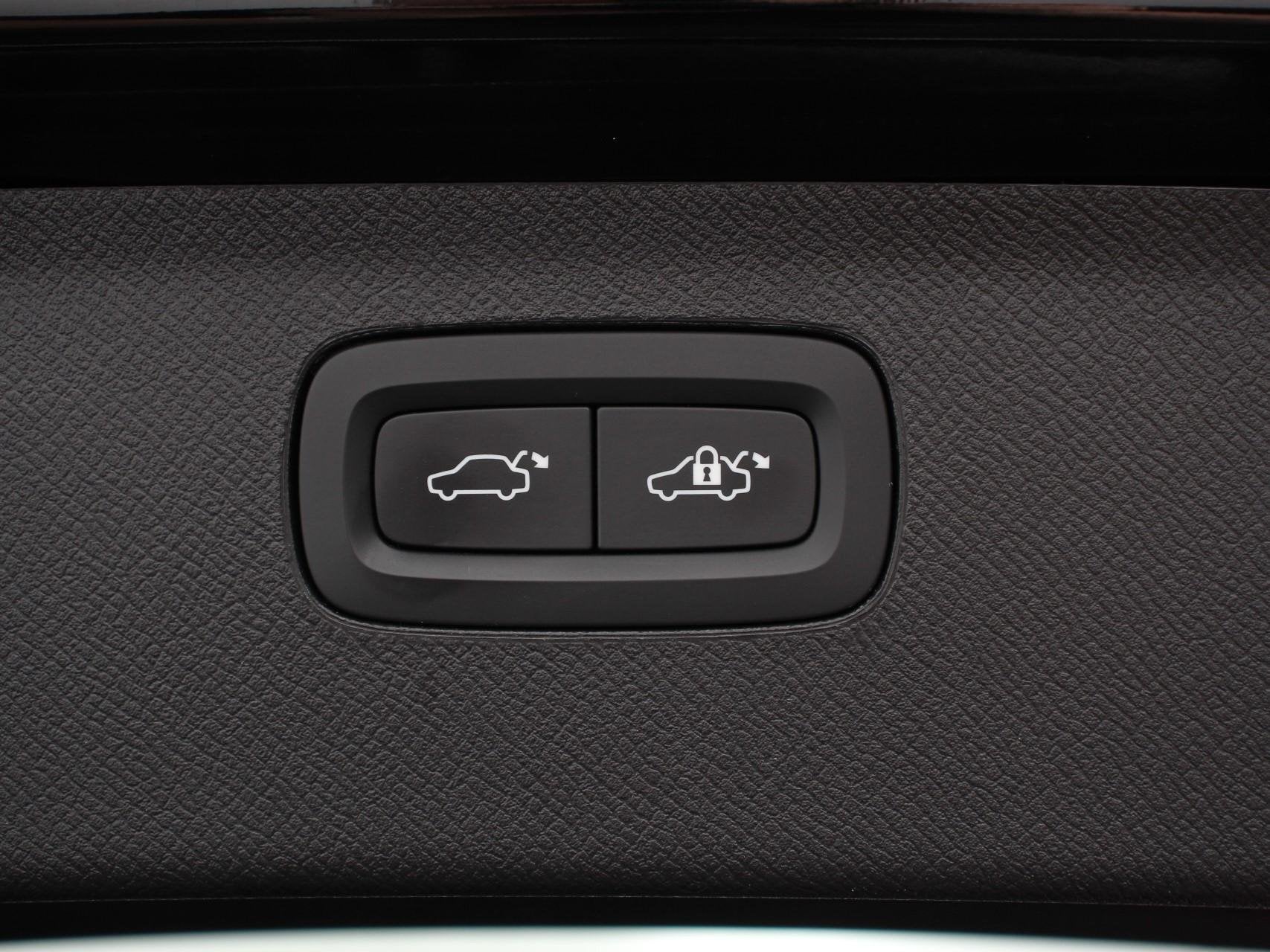 Foto 32 van Volvo XC90 2.0 T8 Recharge AWD Inscription Expression 7p Led