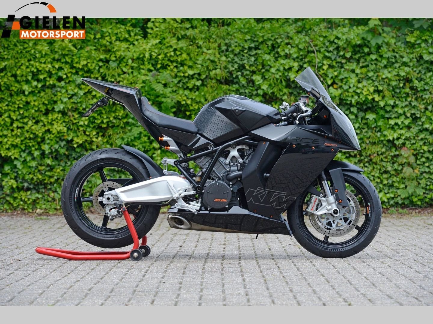 KTM 1190 RC8 2011 Rc8R, 1150 cc, Stallhofnerstrasse 3 5230 Mattighofen, AT, KTM Sportmotorcycle GMBH, 2 cilinders