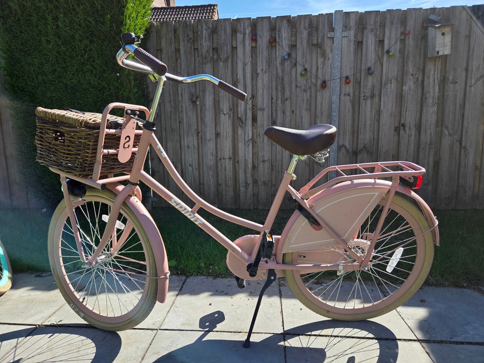 Spirit 24 inch Omafiets (oud) Roze met Mand, Terugtraprem, (Extra) lage instap, Zo goed als nieuw, Minder dan 47 cm
