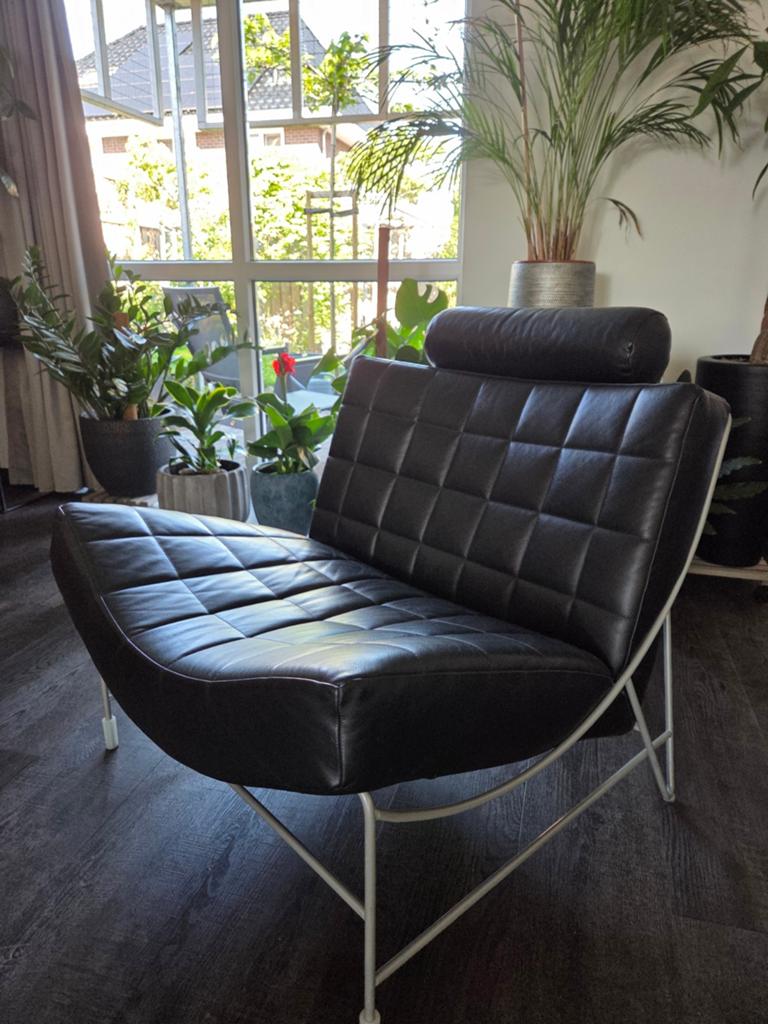 Leolux Volare 2 stoelen en 1 hocker zwart leer., Eenpersoons, Ophalen of Verzenden, Zo goed als nieuw, Minder dan 150 cm