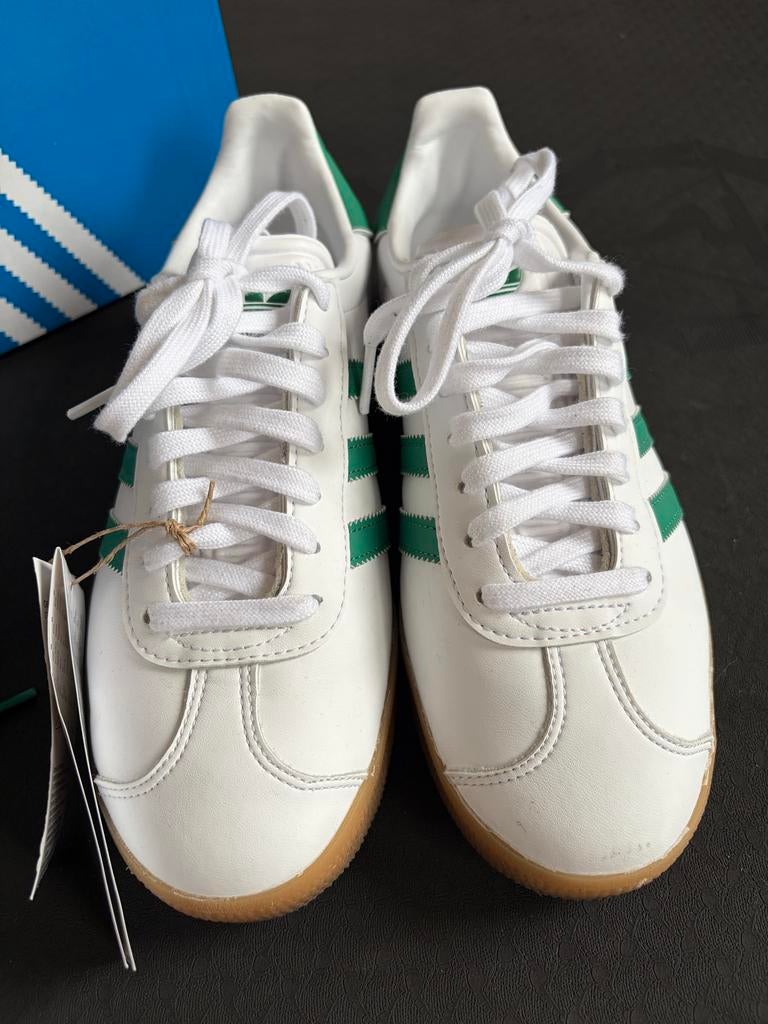 Adidas Gazelle sneakers groen wit maat 38 2/3, Ophalen of Verzenden, Gedragen, Groen, Sneakers of Gympen