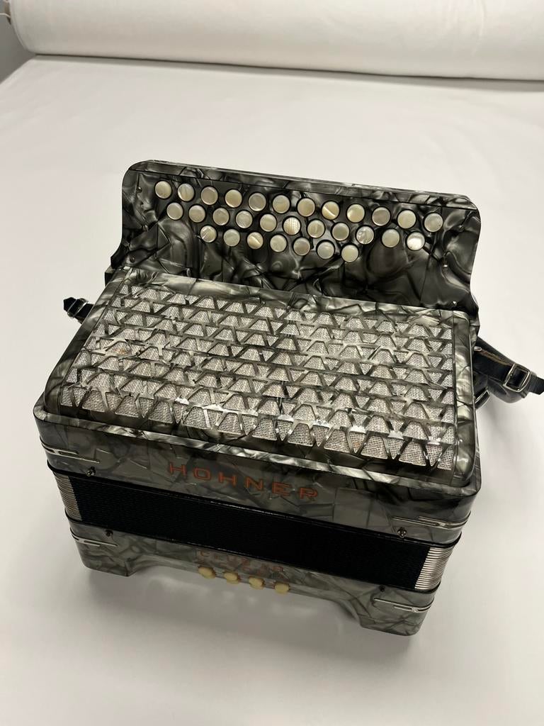 Hohner Club IIB Victoria 2,5 rij CF, Muziek en Instrumenten, Accordeons, Ophalen of Verzenden, Zo goed als nieuw, Overige formaten