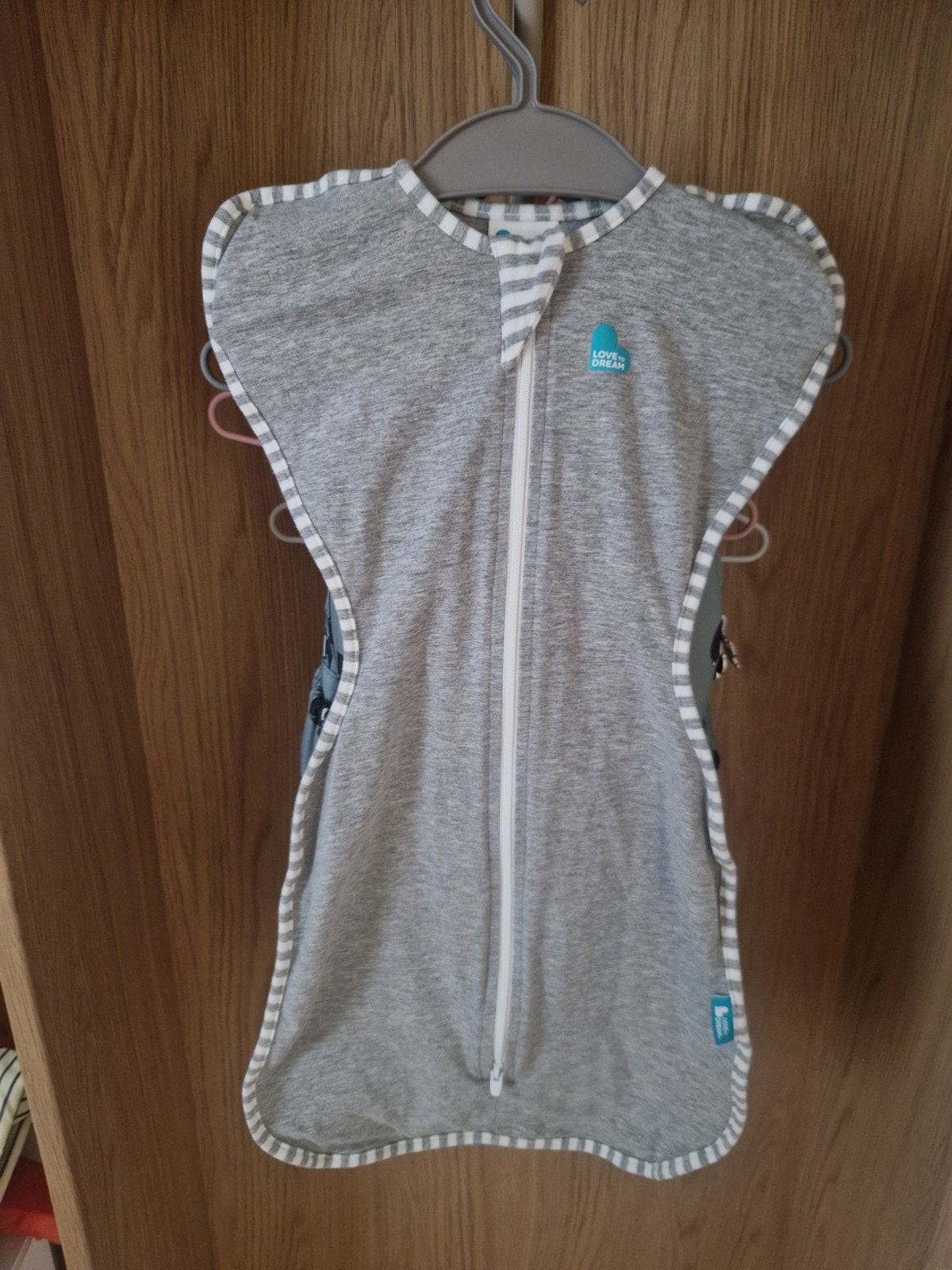 Love To Dream Swaddle Up Slaapzak Maat S Grijs Melee Light, Kinderen en Baby's, Dekens, Slaapzakjes en Inbakerproducten, Nieuw
