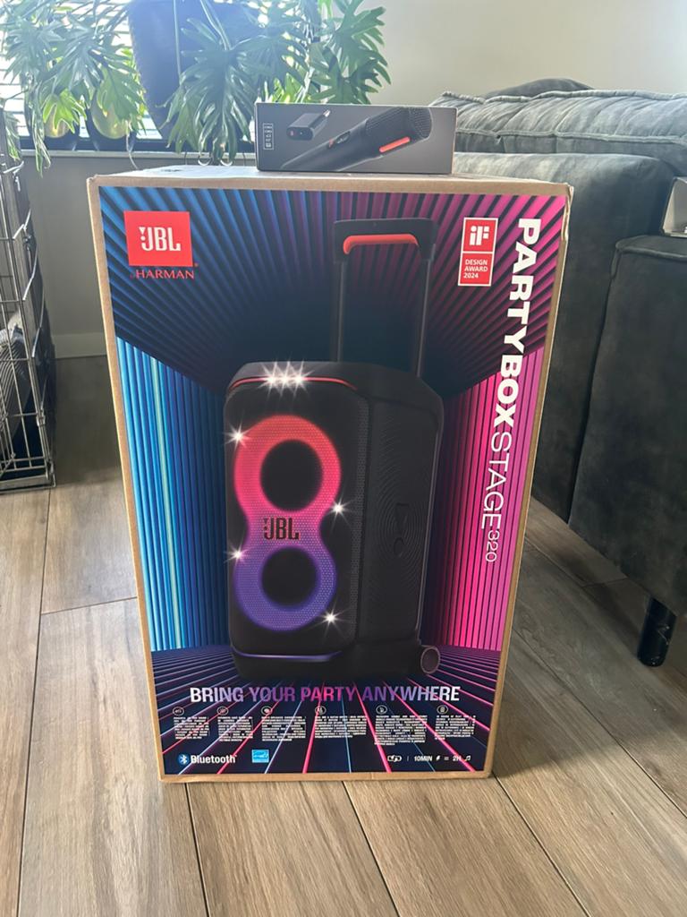 Aanbieding! Nieuwe partybox stage 320 incl microfoons!, Audio, Tv en Foto, Luidsprekers, JBL, Overige typen, Nieuw, Ophalen of Verzenden