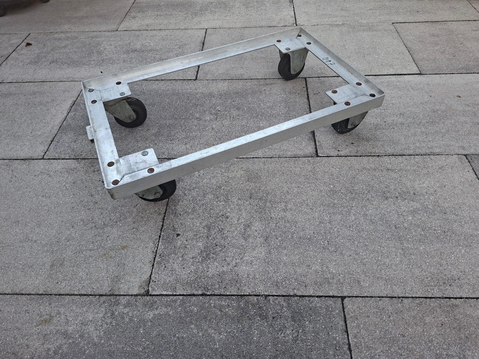 Dolly trolley transportonderstel 72 bij 44 cm krat of doos, 40 tot 60 cm, Verzenden, Overige typen, 50 tot 75 cm