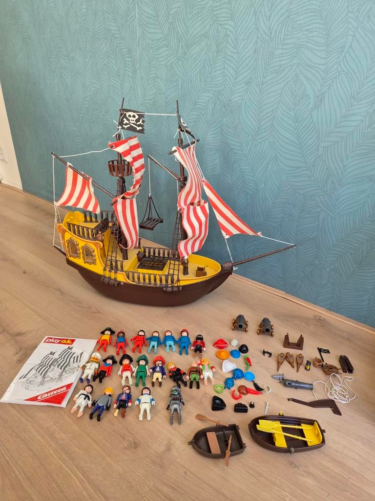 Playmobil piratenschip met veel poppetjes en accessoires, Ophalen, Gebruikt, Jongen of Meisje