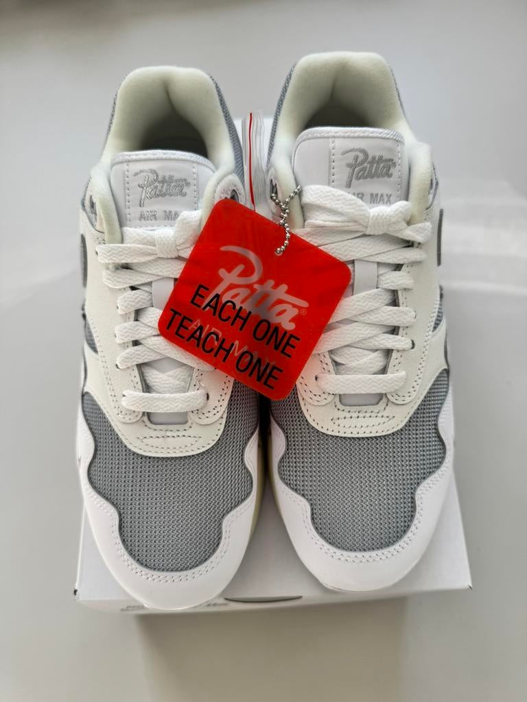 Nike Air Max 1 - Patta Waves White Silver, Kleding | Heren, Schoenen, Ophalen of Verzenden, Nieuw, Wit