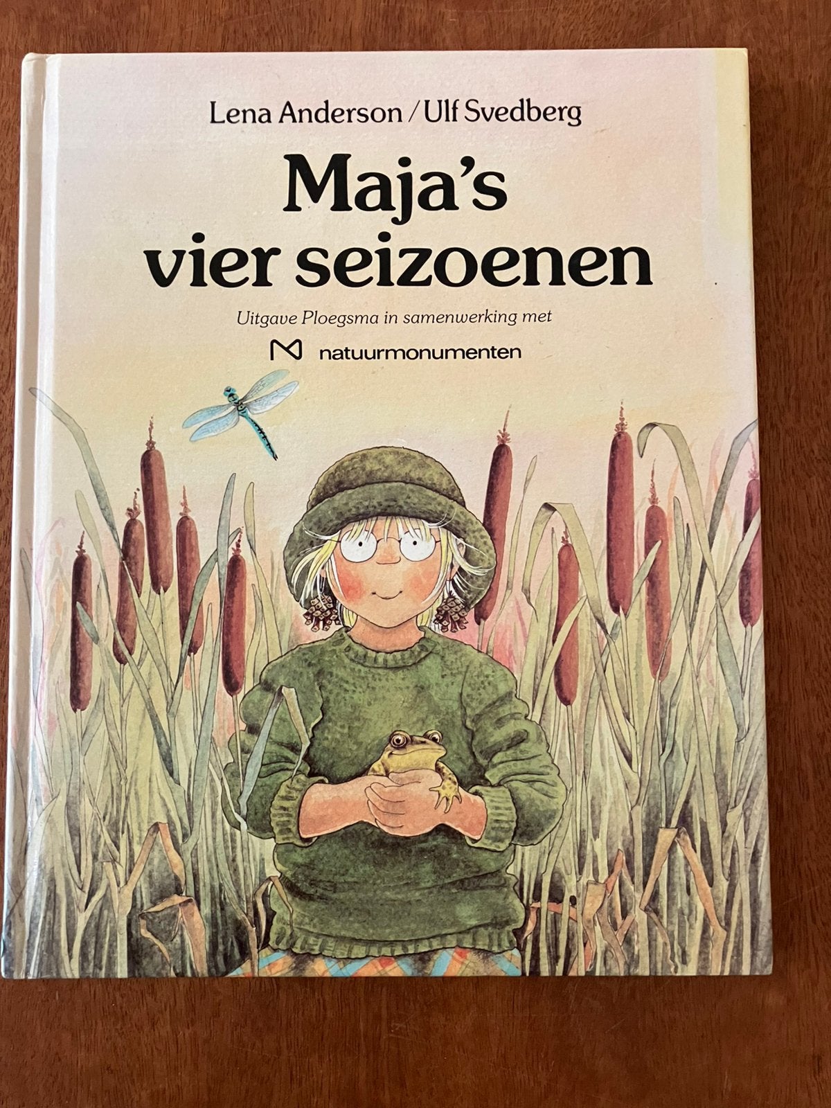 Maja’s vier seizoenen Lena Anderson Ulf Svedberg, Ophalen of Verzenden, Zo goed als nieuw