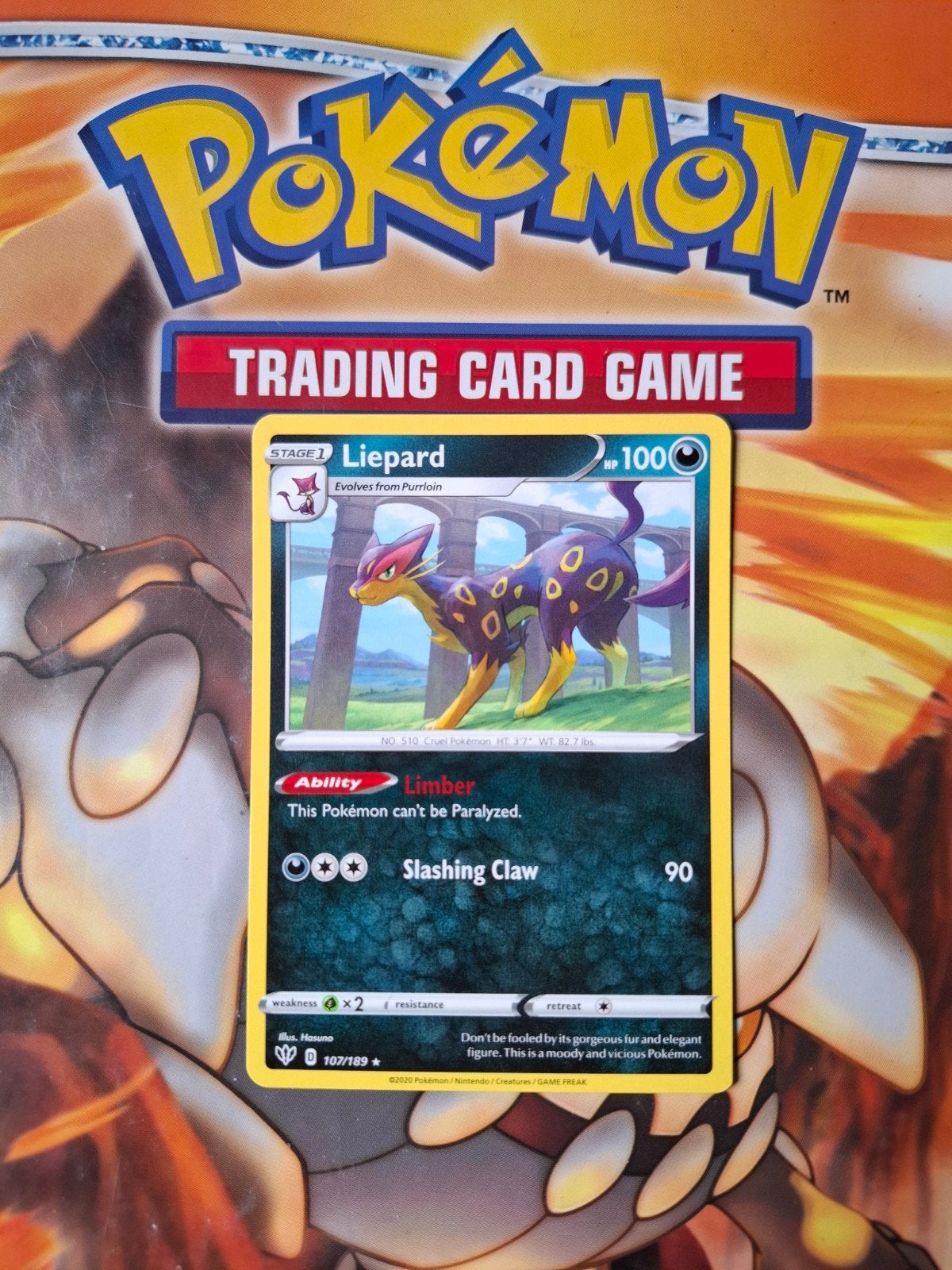 Liepard 107/189 Darkness Ablaze pokemon kaart nm rare, Ophalen of Verzenden, Zo goed als nieuw, Losse kaart