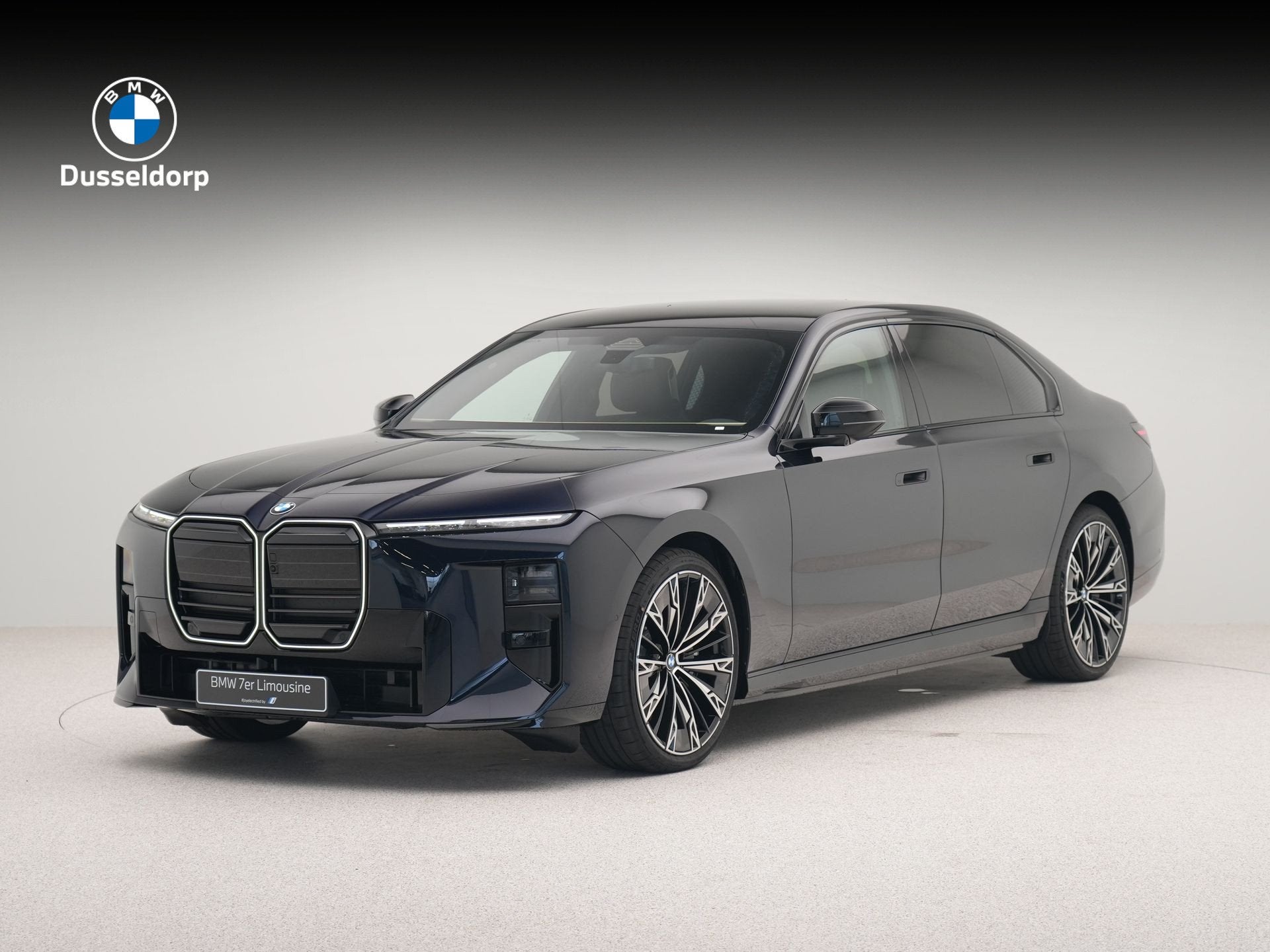 BMW i7 xDrive60 M-Sportpakket Pro 118.1 kWh (bj 2026), Auto's, Automaat, Blauw, 2670 kg, Verwarmde buitenspiegels