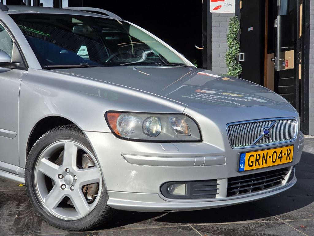 Volvo V50 2.5 T5 Summum|Trekhaak|Cruise|Airco|Stoelverwarmin, Voorwielaandrijving, Gebruikt, 2521 cc, 11 km/l