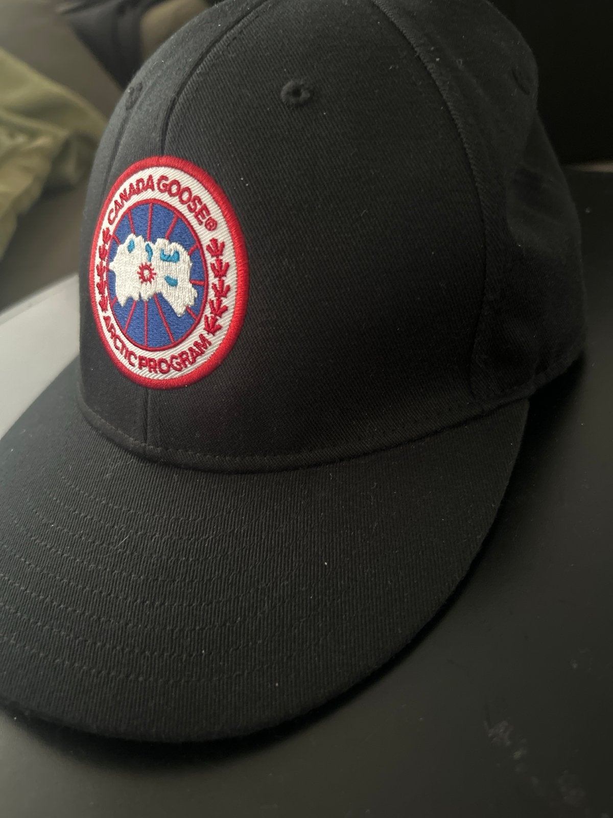 Canada Goose Pet Zwart - Zo goed als nieuw, Ophalen of Verzenden, Zo goed als nieuw, One size fits all, Pet