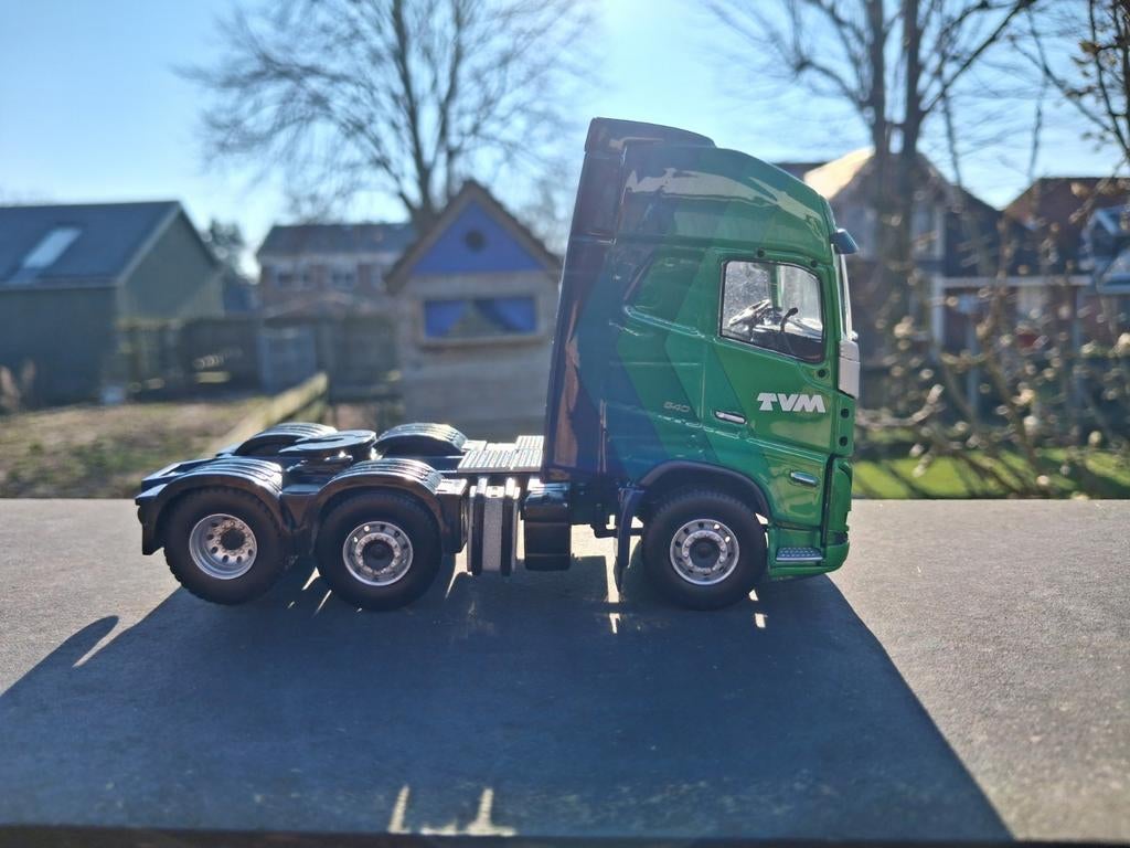 Tekno Volvo FH5 trekker 6x2 onderdelen, Hobby en Vrije tijd, Modelauto's | 1:50, Ophalen of Verzenden, Bus of Vrachtwagen, Tekno