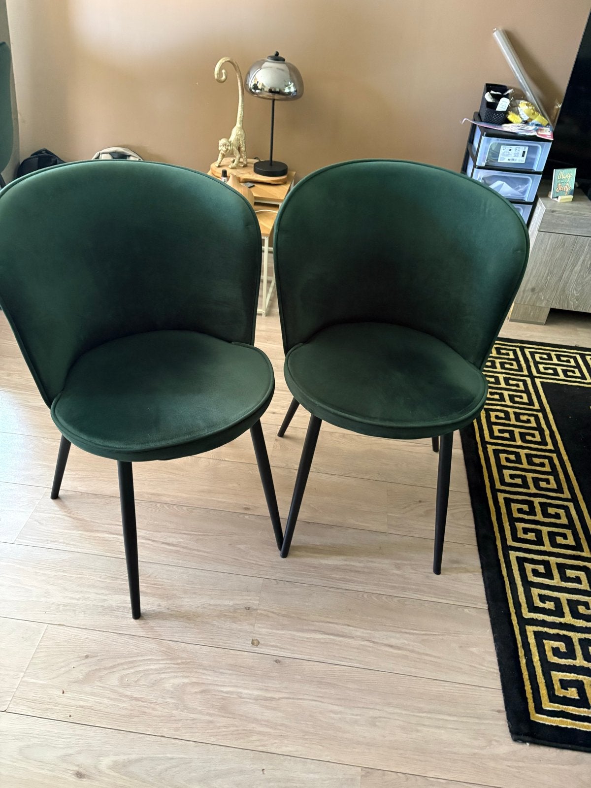 Set van 4donkergroene fluwelen eetkamerstoelen, Huis en Inrichting, Stoelen, Ophalen, Overige kleuren, Zo goed als nieuw, Vier