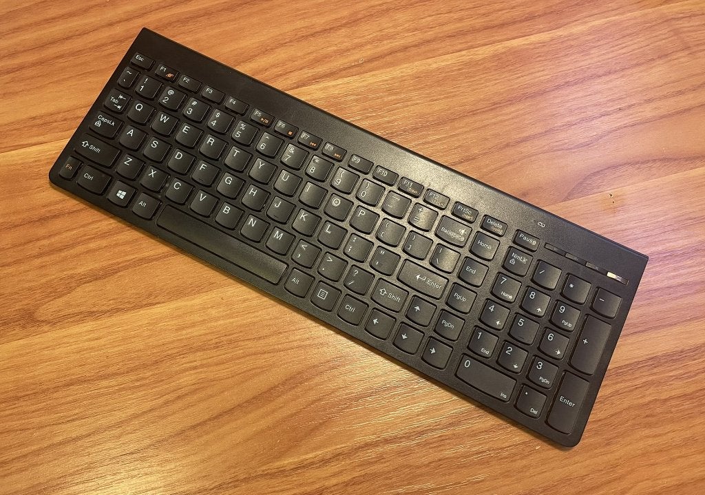 Lenovo wireless toetsenbord keyboard zonder dongle, Computers en Software, Ophalen of Verzenden, Zo goed als nieuw, Draadloos