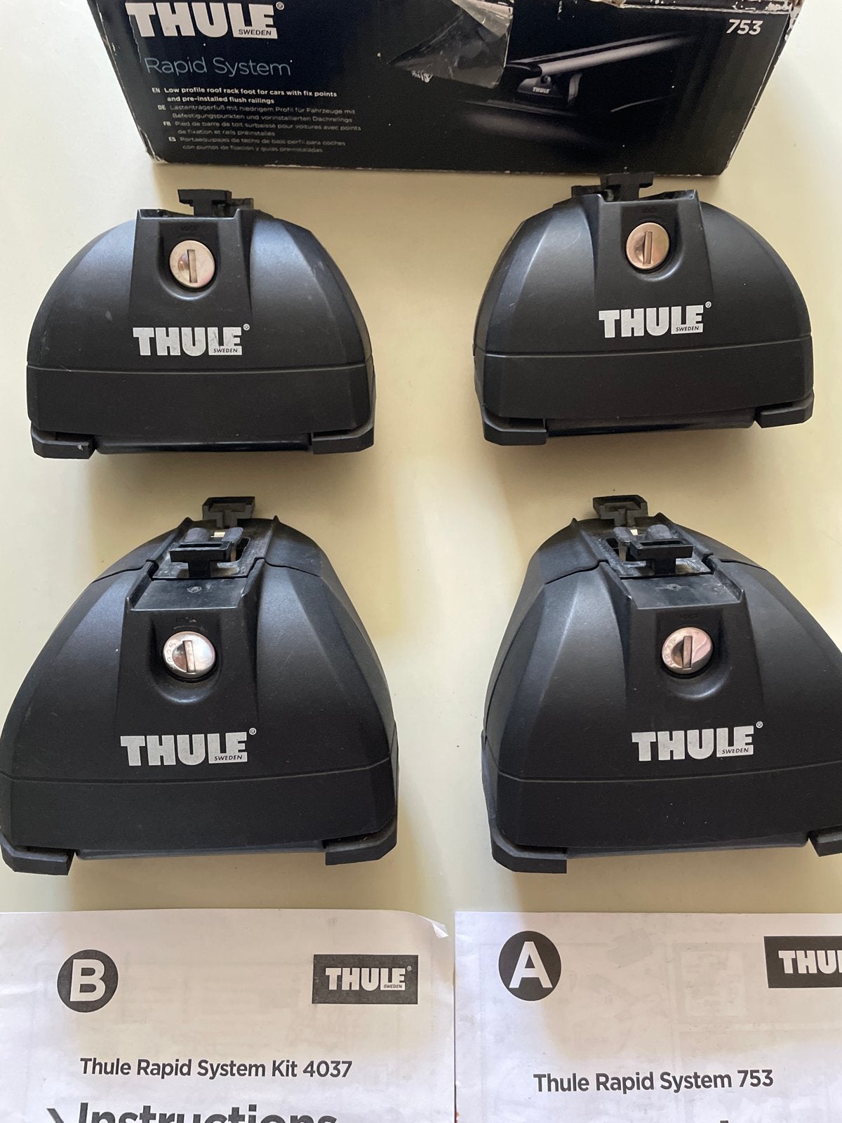 Thule Rapid System 753 dakdragerset met kit 4037, Ophalen of Verzenden, Zo goed als nieuw