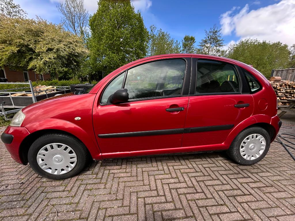 Citroën C3 1.4 I 2008 Rood inc. trekhaak, Voorwielaandrijving, 1160 kg, 989 kg, Origineel Nederlands