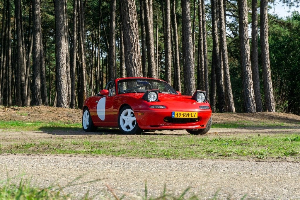 Mazda MX-5 NA 1991 1.6 115pk - Rollbeugel en schroefset, Auto's, 4 cilinders, Cabriolet, Handgeschakeld, 115 pk