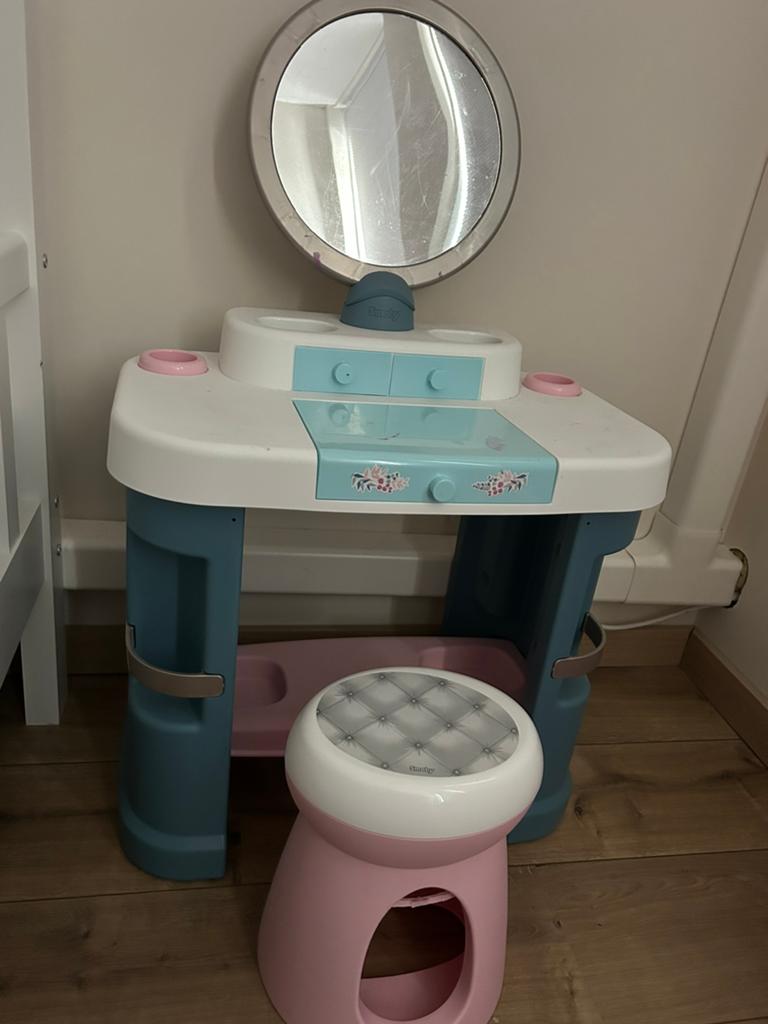 Speelgoed make up tafel, Ophalen, Gebruikt