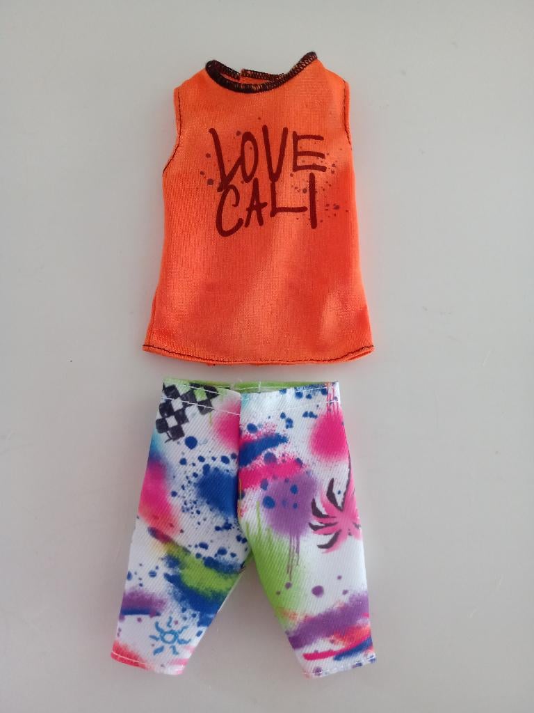 Barbie KEN Fashion Pack GRC77, Verzamelen, Ophalen of Verzenden, Zo goed als nieuw, Kleertjes