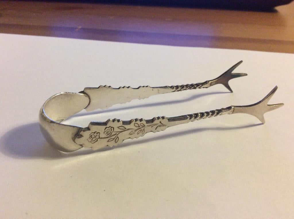 Vintage Verzilverd suikertangetje fazantenpootjes Nio 90. DE, Antiek en Kunst, Ophalen of Verzenden
