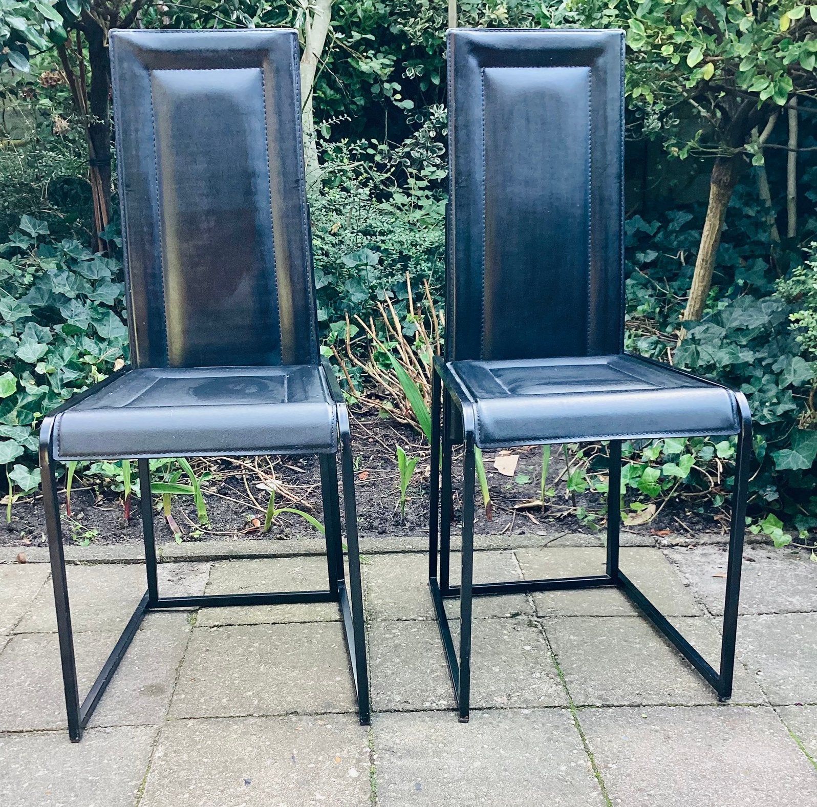 Postmoderne Architectonische Designset  van 2 stoelen, Zwart, Ophalen of Verzenden, Zo goed als nieuw, Metaal