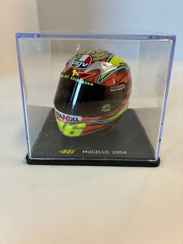 69728: Helm - MotoGP - Valentino Rossi - Mugello 2004 - 1:5, Overige typen, Zo goed als nieuw, Bachsatztstr. 54 D 72131 Ofterdingen, Germany