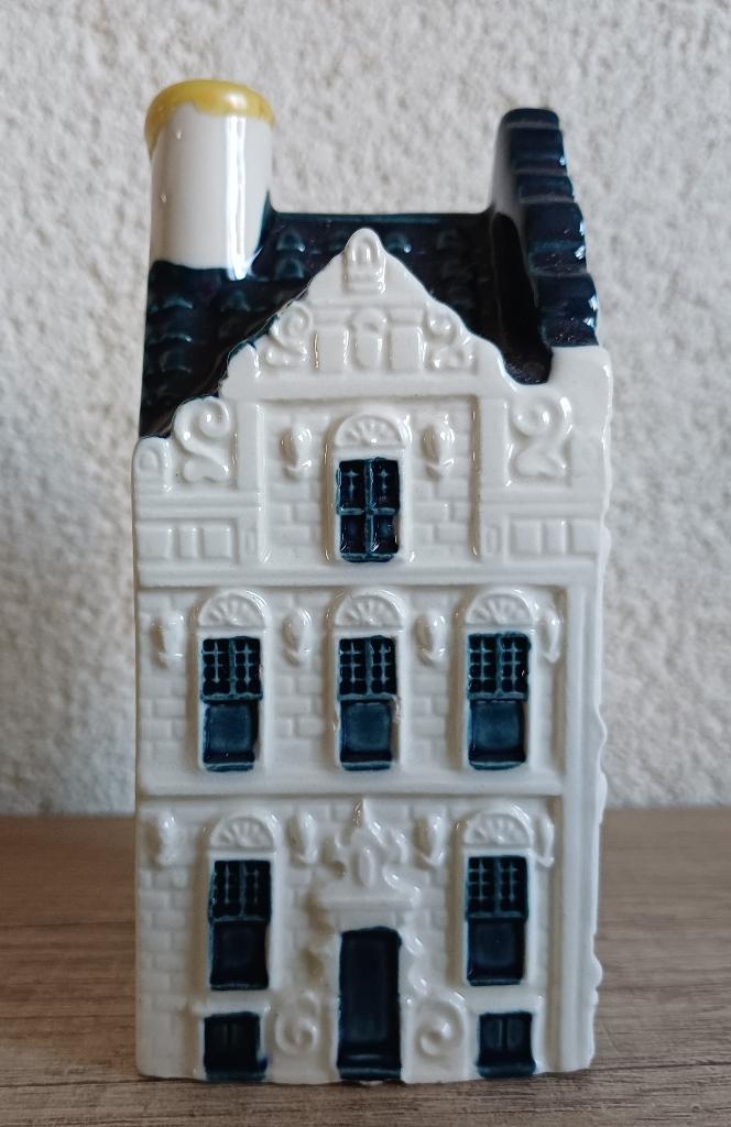 KLM Bols huisje - nummer 81, Verzamelen, KLM Huisjes, Ophalen of Verzenden, Gebruikt, 81 t/m 91, Gevuld