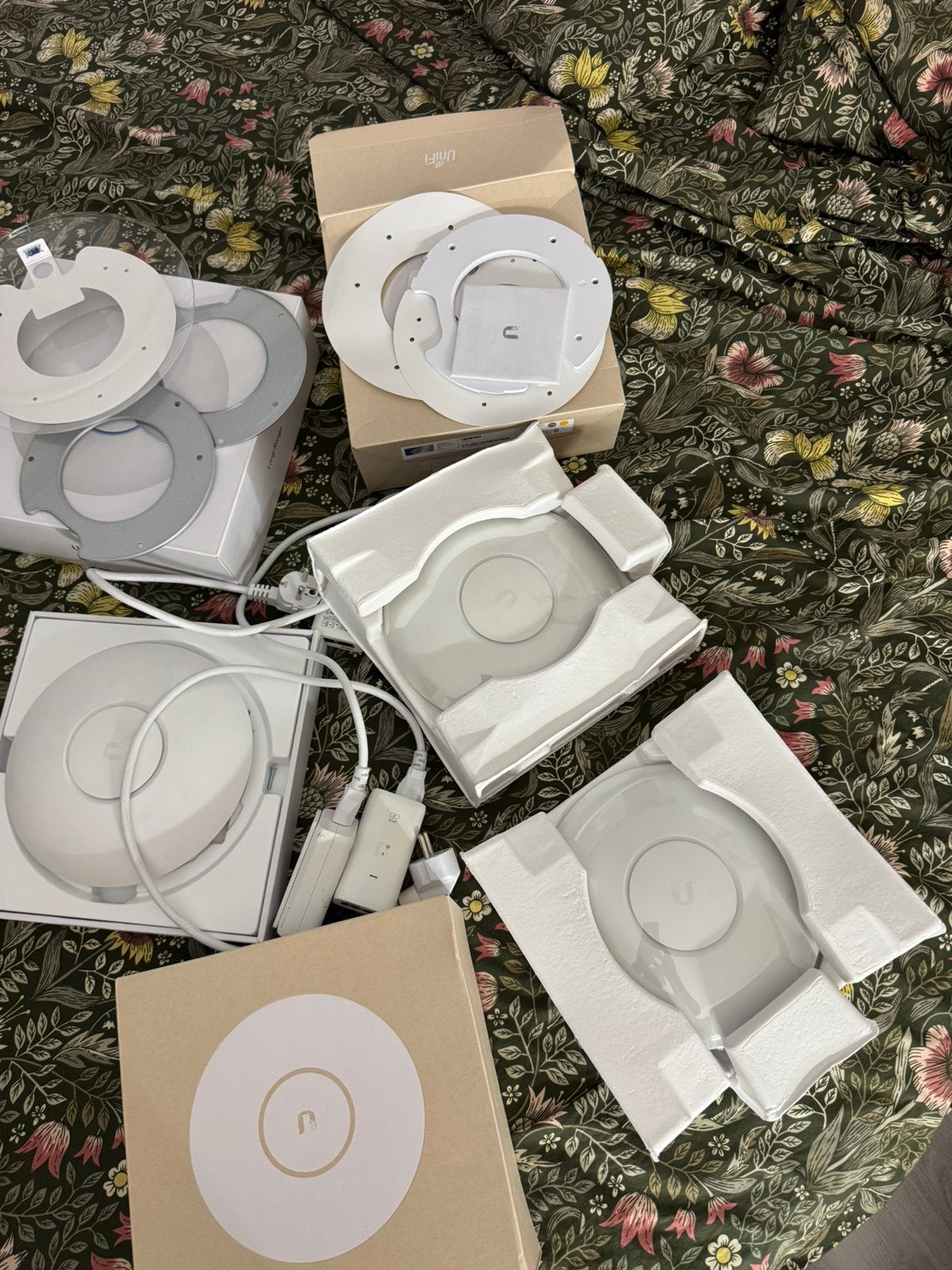 3x Ubiquiti UniFi UAP-AC-Pro Access Point – met PoE-injector, Computers en Software, Accesspoints, Ophalen of Verzenden, Zo goed als nieuw